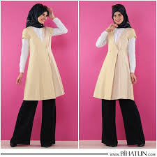 Likrali Koton Kumastan Tasarlanmis Klapa Yaka Kesimli Sik Yelek 79 90 Tl Urun Kodu 50026 36 44 Arasi Bedenler Mevcuttur Bihatun Giyim Moda Elbise