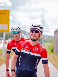 Born 17 july 1992) is a norwegian speed skater. Sverre Lunde Pedersen Facebook
