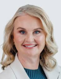 Michelle Wellman's Instagram, Twitter & Facebook