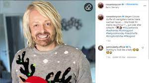 Wie findet ihr meine neue frisur? Vip News Grillparty Bei Den Klums Und Tom Zeigt Seinen Nackten Hintern Stern De