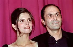 Agnès jaoui (born october 19 1964 in antony, france) is a french screenwriter, film director, actress and singer of tunisian jewish descent. Agnes Jaoui Les Pieces Ont Continue A Exister Sans Nous