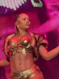 Images of Latto performance at Roundhouse in London🇬🇧🔥 -if viewing  follow ( @peacheslatto ) •📸: @//riiano7 • • • • • • • • #latto #biglatto  #mulatto #bigmama #latto777 #explore #explorepage #viral #