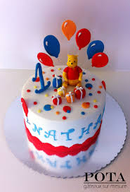Gateau D Anniversaire Pour Bebe De 1 An Winnie The Pooh Winnie L Ourson Pota Gateaux Sur Mesure Gateau Anniversaire Bebe Gateau Anniversaire Gateau Sur Mesure