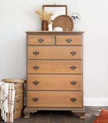Doublet of canopy and conopeum. Chalk Style All In One Paint Canape Painted Furniture Painting Furniture Diy Country Chic Paint