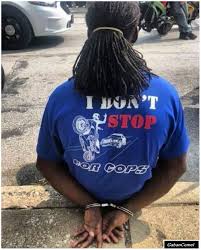 Tanaman dan bunga ibarat aliran darah bagi bumi, menyediakan oksigen untuk manusia dan haiwan. Gambar Lawak Paling Giler 967