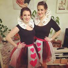 Biete dieses hübsche kostüm, welches nur 2 x getragen wurde und sich in gutem zustand befindet. Herzkonigin Fasching Karneval Queenofhearts Alice Im Wunderland Nahen Diy Stoff Tull Best Friend Outfit Kostume Damen Karneval Kostum Damen Karnevalskostum