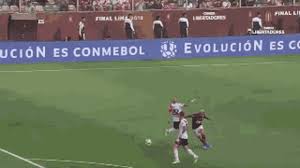 ⚫⚽ gabigol started the scoring early for clube de regatas do flamengo, giving them the lead in the opening minutes against @liga deportiva. Gabigol Libertadores Gif Gabigol Libertadores Reidaamerica Discover Share Gifs