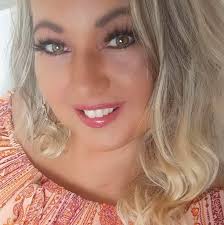 What are must-do activities and sights in Niagara Falls for a 4 or 5 day  trip from Parkville?