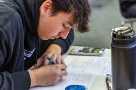 Stress et «nuit blanche», les candidats ultradéterminés pour le bac