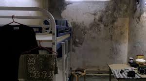 Surpopulation Insecurite Peu D Intimite En Prison L Enfermement Est Double La Nuit L Express