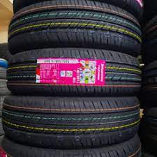 Ban motor bridgestone battlax terkenal dengan ukurannya yang lebih lebar jika dibandingkan dengan ban standar serta sangat cocok di dunia balap motor, buktinya saat ini bridgestone battlax merupakan salah satu sponsor resmi ajang balap motor dunia yaitu motogp. Jual Ban Bridgestone Avanza Murah Harga Terbaru 2021