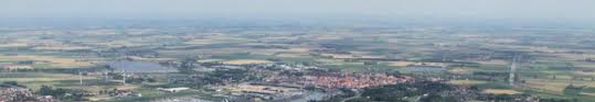 Hier vind u informatie, locaties, prijzen en aanbiedingen van alle campings in belgie. Kerken Nieuwpoort Belgie Rond De Vier Kerktorens