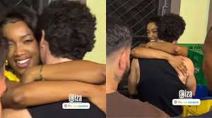 IZA e João Vitor Silva curtem samba juntinhos no Rio de Janeiro: 'Discrição protege'