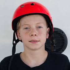 Max Neely's Instagram, Twitter & Facebook