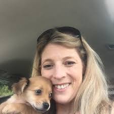 Kim Landini's Instagram, Twitter & Facebook