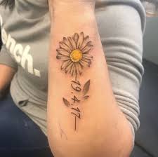Libra constellation tattoo with flowers. Best 100 Daisy Tattoo Designs In 2021 Tattoo Stylist