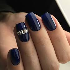 Nailbox Is A Full Service Salon Located At Al Reef Downtown Abu Dhabi Unhas Azuis Unhas Bonitas Unhas