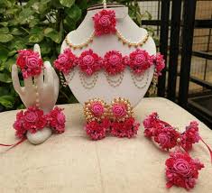 Hot Pink Flower Gota Patti Jewellry Set Necklace Earrings Etsy In 2020 Flower Jewellery For Mehndi Flower Jewellery For Haldi Wedding Flower Jewelry