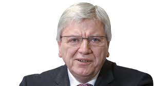 Alle aktuellen nachrichten zu volker bouffier sortiert nach datum. Volker Bouffier Hessischer Ministerprasident Beendet Reha Nach Krebsbehandlung Politik