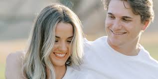 Halle Stevenson's Instagram, Twitter & Facebook