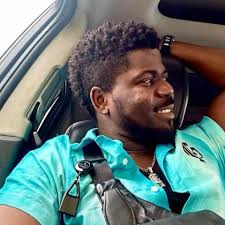 MWEN PA TA RI NON MEN BAGAY SA TELMAN KOMIK MWEN OBLIJE LAGE FEY BEK MWEN .  NAKITESOT