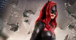 Batwoman has a new batmobile and some season 2 set photos are showing off the sleek ride. Watch Batwoman Season 2 Set Video Reveals The New Batmobile