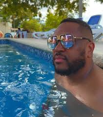 I heard there was a horse riding group somewhere in Detroit… well I'm in  town from Texas and I want to saddle up 💪🏾💯😁 Inbox me the info please