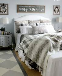 Du rose pastel, des guirlandes lumineuses et des messages sur les murs. Chambre Cocooning Pour Une Ambiance Cosy Et Confortable