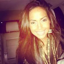 Holly Costello (@holly_costellox)