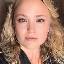 Drew Ernst's Instagram, Twitter & Facebook