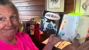 A Very Haunted Thanksgiving The Super Tiny Ghost by: Marilee Joy Mayfield