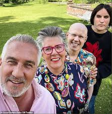 Great British Bake Off's Prue Leith takes brutal swipe at predecessor Mary  Berry's Victoria Sponge