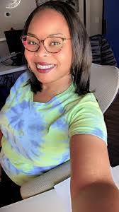 Kimberly Rutkowski's Instagram, Twitter & Facebook