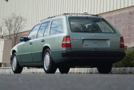 Sharp In Two Tone Green 1990 Mercedes Benz 300te Mercedes Benz Mercedes Benz