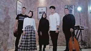 Lailahaillallah ya maulana elsania feat fauziah. Lirik Lagu Laa Ilaaha Illallah Sabyan Gambus Feat Alma Sby Videonya Masuk Trending Youtube Tribun Jatim