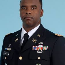 Freddie Mack (@LTCFMack)