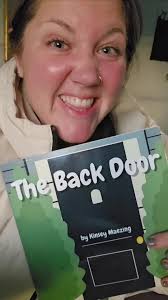 Kinsey Maezing Lindseys Box