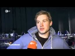 Dezember 2010 in der fernsehshow wetten, dass.? Vor Dem Wetten Dass Unfall Wettkandidat Samuel Koch In Den Proben Youtube