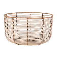 Rattankorb Mit Lochmuster Kyoto Maisons Du Monde En 2020 Cestas De Mimbre Mimbre Decoracion De Interiores Rustico