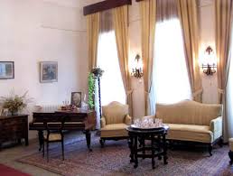 Muzeul national al literaturii romane iasi, in parteneriat cu asociatia patrimoniu pentru comunitate, organizeaza expozitia kogalniceanu, omul unirii deschiderea expozitiei va avea loc miercuri, 23 ianuarie, ora 16.00, la muzeul mihail sadoveanu, mihail kogalniceanu fiind unul dintre proprietarii. Muzeul Mihail Sadoveanu IaÈi Din IaÈi Planiada