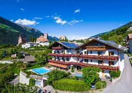 Samstags, sonntags und feiertags geschlossen. Bed Breakfast Garni Appartement Gartenheim Schenna Trivago De