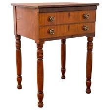 Early 19th Century Federal Tiger Maple Two Drawer Stand 1stdibs Com Vintage Side Table Tiger Maple Side Table