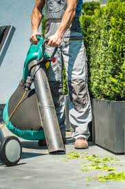 Details zu bosch universal garden tidy leaf blower vacuum 06008b1070 electric 240v i have owned 3 other garden vac/blowers before and this is the best by far. 7 Best Garden Vacuums Of 2021 Uk Garden Leaf Vac Reviews