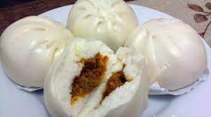 Pau goreng saya hari ini macam terlebih inti pulak. Pau Kukus Simple