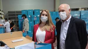 מרשת נמסר בתגובה כי ועדת הבחירות המרכזית לא אישרה לצערנו את שידור קטע מהתכנית 'סטנדאפ ניישן' בהשתתפות ראש הממשלה בנימין נתניהו. Oavslej3rsoizm