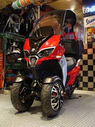 adiva ad1 200 コンセプトバイク 3輪スクーター リバーストライク