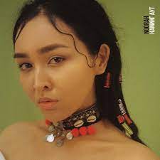 Матеріал з вікіпедії — вільної енциклопедії. Kaming Aut Single By Noorah Spotify