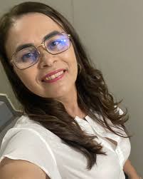 Parabéns , Leda ! Muitos anos de vida e felicidade . 🍾🥳👏🏻👏🏻👏🏻