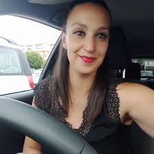 Cose che dirò a mio figlio quando sarà grande : Se la tua relazione dovesse  finire ,TORNA A CASA Se le spese dovessero diventare troppe ,TORNA A CASA  Se la tua salute