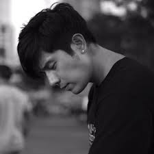 Looking for a car that's ready for anything? The #HyundaiSANTAFE handles it  all with elegance and ease #YourSmartShift #HyundaiMotorPhilippines